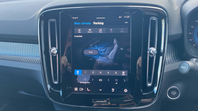 Volvo XC40 2.0 B3P Plus Dark 5dr Auto Petrol Estate